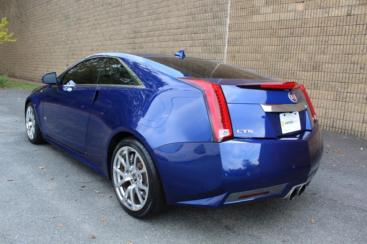 2012-cadillac-cts-v-coupe-opulent-blue-6.jpg