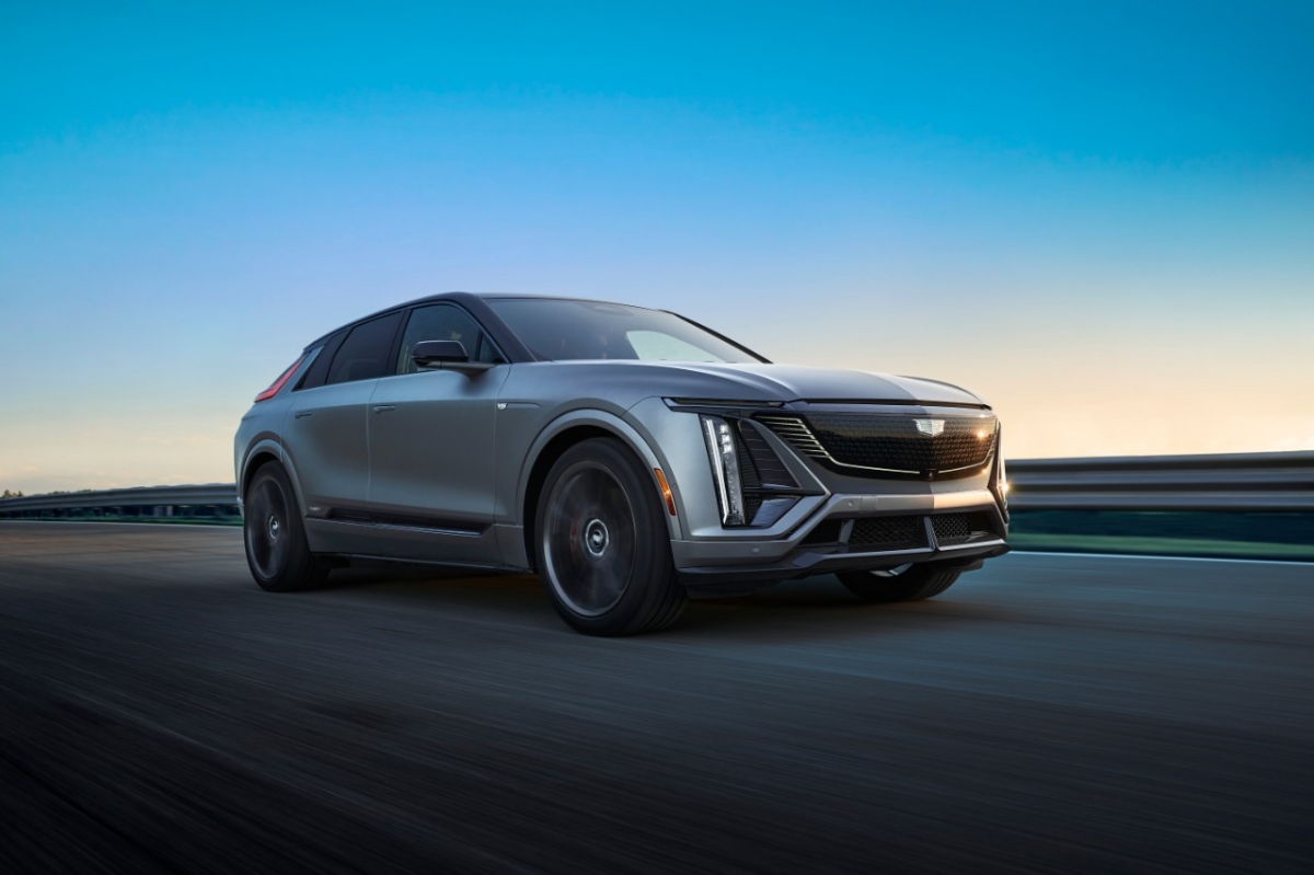 2026-cadillac-lyriq-v-1.jpg