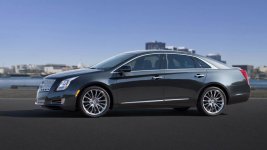 0002-2013-cadillac-xts.jpg