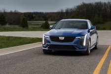 2020-Cadillac-CT4-V-003.jpg