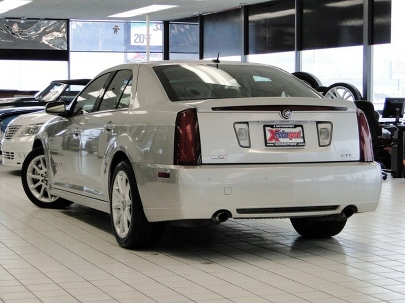 2006 Cadillac STS-V in Light Platinum