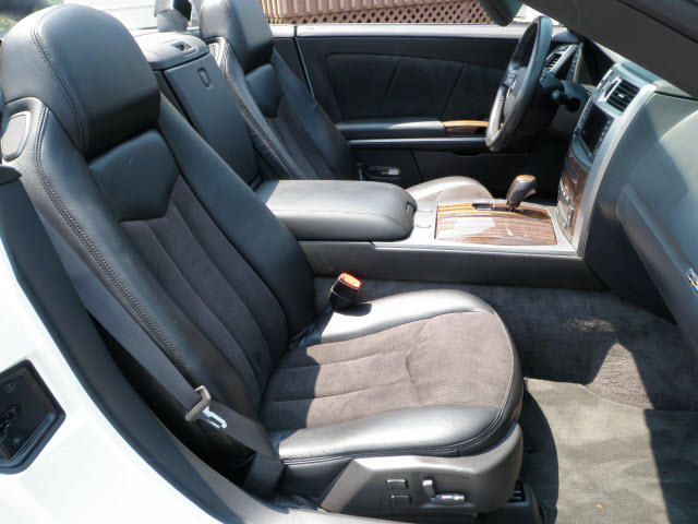 2008 Cadillac XLR-V Interior