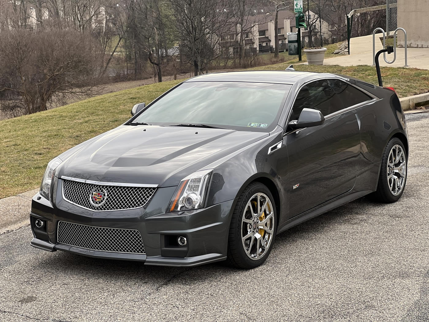 2012 Cadillac CTS-V Coupe in Thunder Gray Metallic Chromaflair