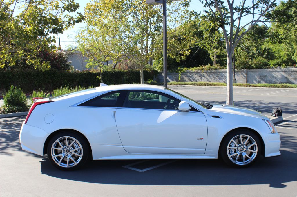 2012 Cadillac CTS-V Coupe - White Diamond Tricoat