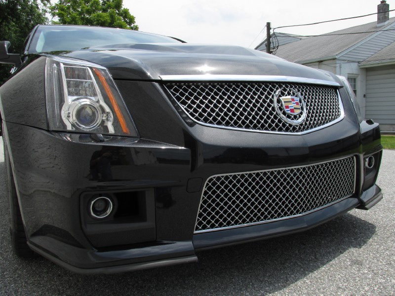 2013 Cadillac CTS-V Wagon in Black Diamond Tricoat