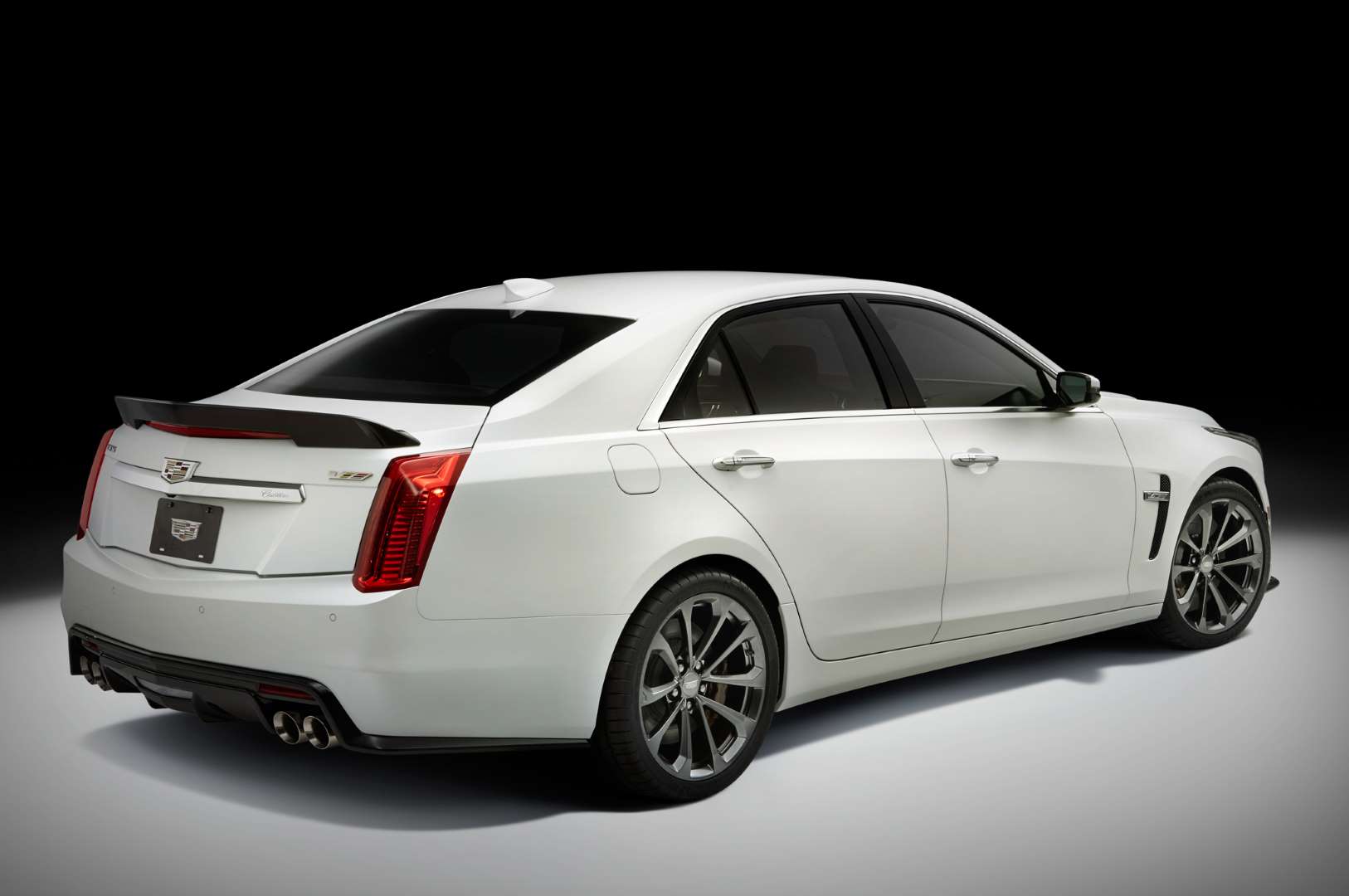 2016-cadillac-cts-v-sedan-3.jpg