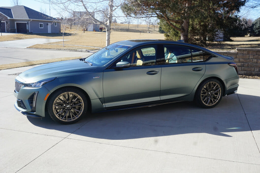 2022 Cadillac CT5-V Blackwing in Dark Emerald Frost